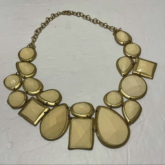 Cream & Antiqued Gold Tone Statement Necklace - Picture 2 of 8